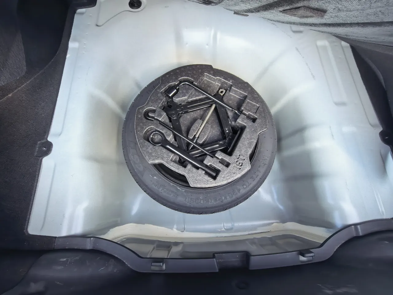 Hyundai 2023 Elantra -3-compartment 1.5 stepless LUX premium automatic gear 12