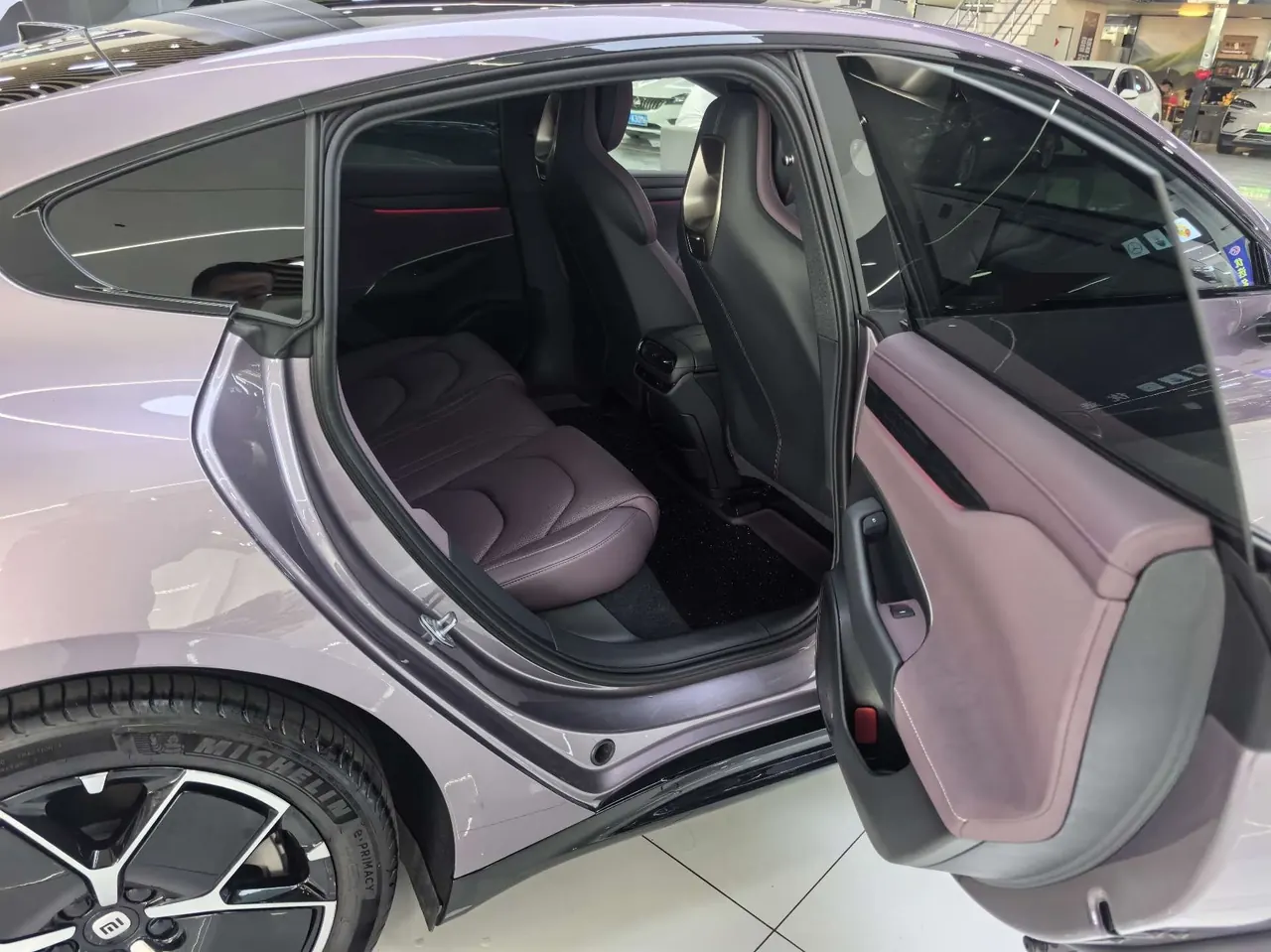 MI 2024 SU 7 830km Rear Drive Ultra Long Endurance High-end Smart Drive Pro Edition Automatic Gear 18