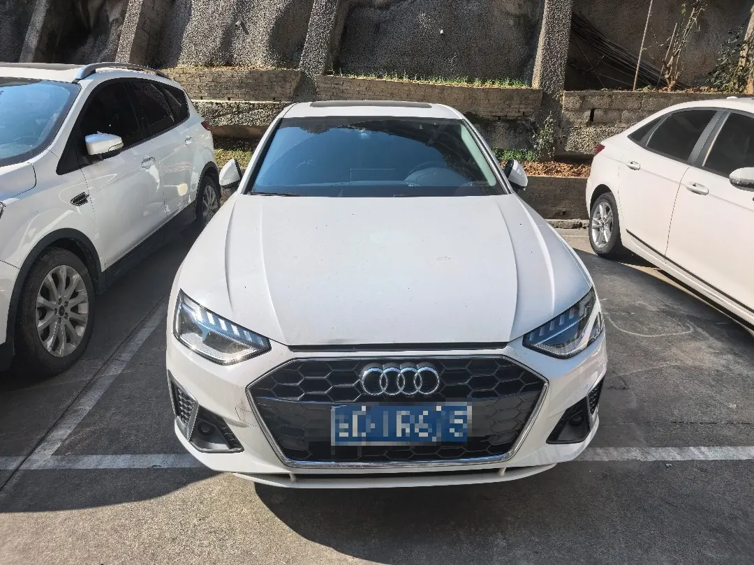 Audi 2020 A4L 2.0TFSI 40TFSI Fashion Dynamic Automatic 2