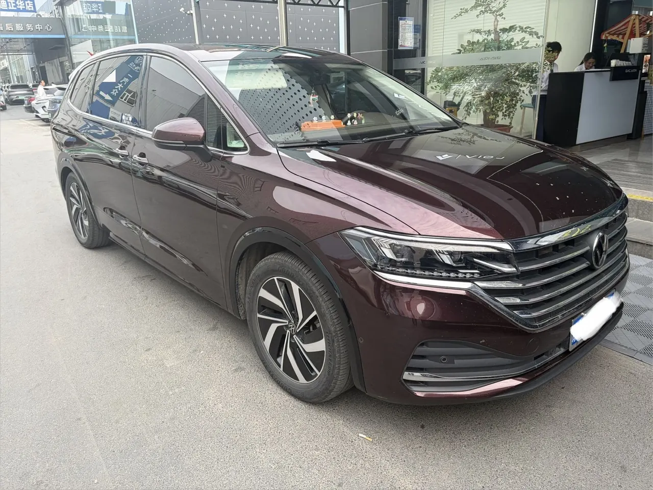 Volkswagen 2020 models of Viran (Viloran) 2.0TSI 330TSI Deluxe Edition Automatic Gear 2