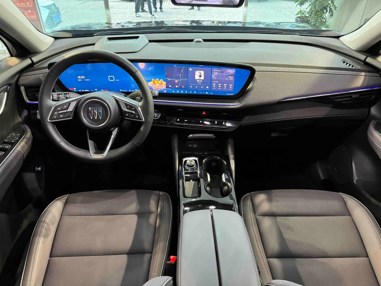 Buick 2026 Angkewei Plus 2.0T 28T Two-Drive Platinum Edition Automatic Gear 4