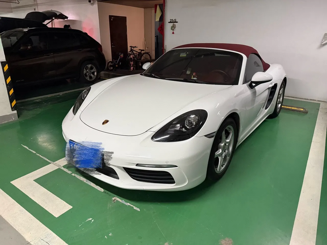 Open image lightbox: Porsche 718 (Imported) 2020 718 Boxer 2.0T Automatic