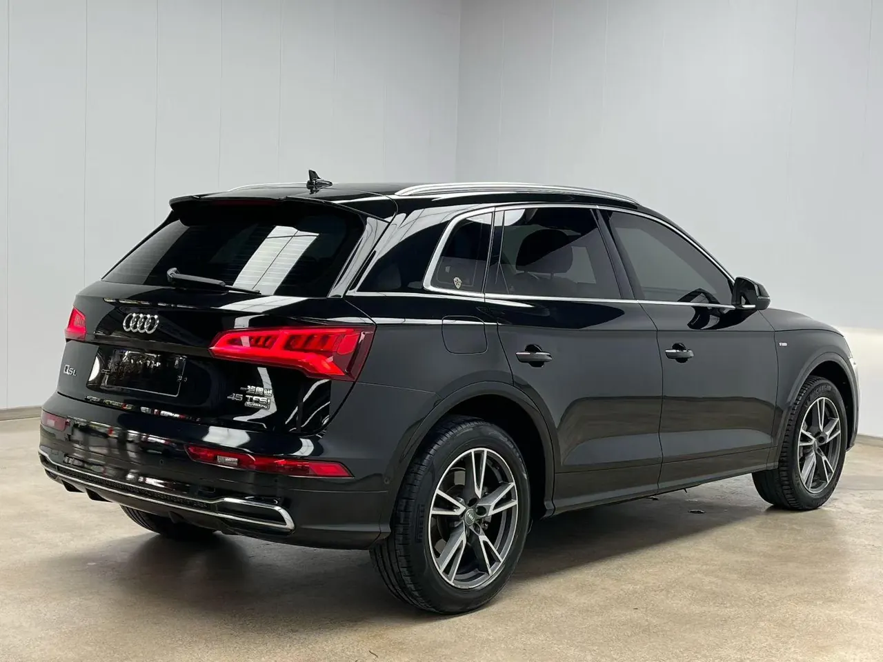 Audi 2020 Q5L 2.0TFSI 45TFSI exclusive fashion automatic 4