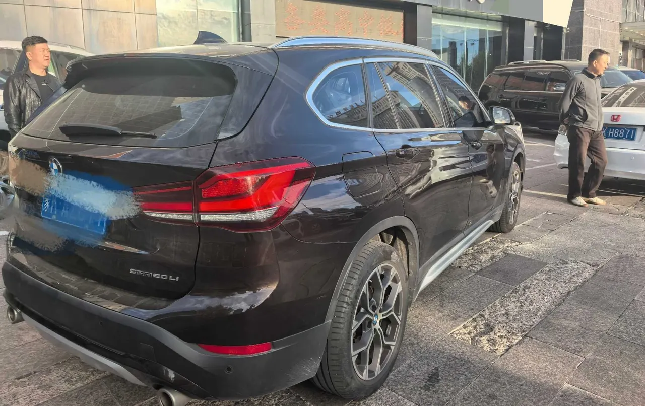 BMW 2020 X1 sDrive20Li 1.5T exclusive automatic gear 6
