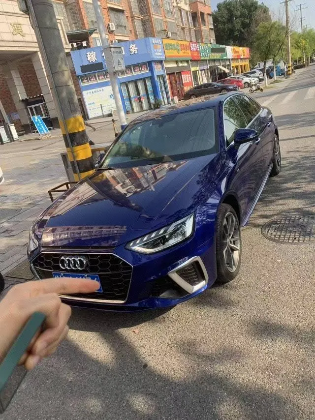 Open image lightbox: Audi 2020 A4L 2.0TFSI 40TFSI Fashion Dynamic Automatic