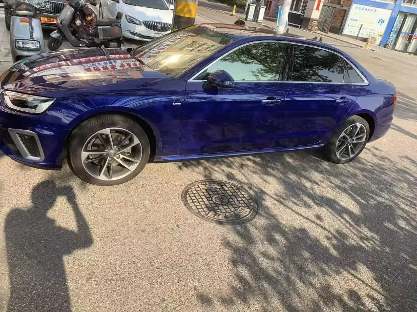 Audi 2020 A4L 2.0TFSI 40TFSI Fashion Dynamic Automatic 2