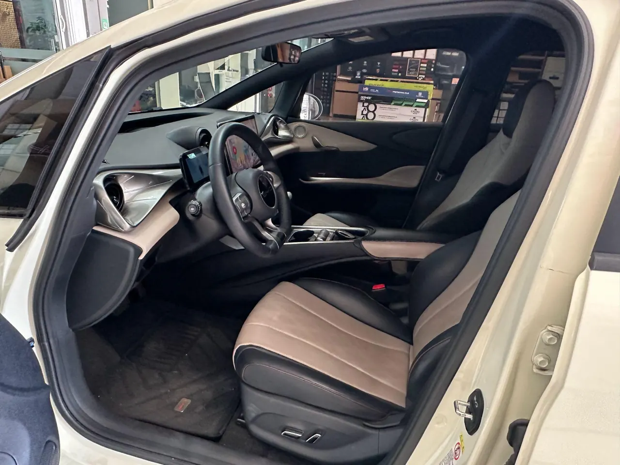 BYD 2024 Dolphin Glory Edition 420km Fashion Edition Automatic Gear 2
