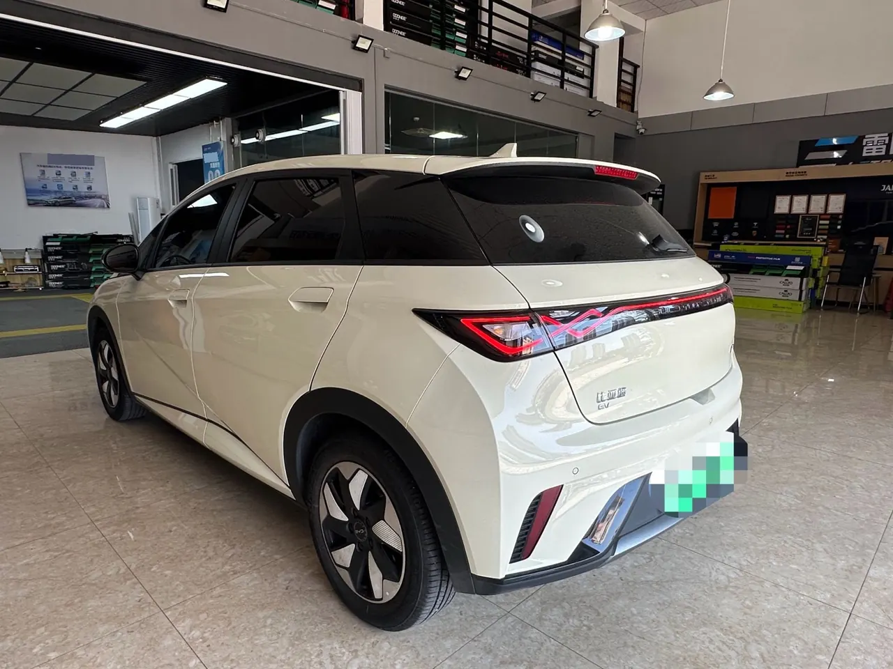 BYD 2024 Dolphin Glory Edition 420km Fashion Edition Automatic Gear 5