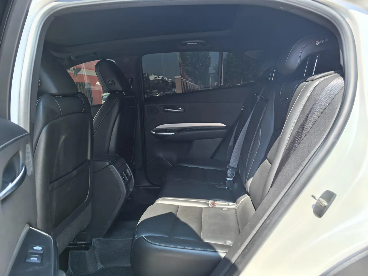 Cadillac 2020 XT4 2.0T 28T Two-Drive Leading Automatic Gear 9