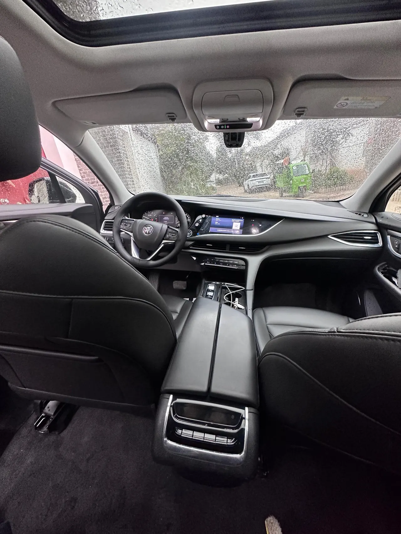 Buick 2020 Angke Flag 2.0T 28T Two-Drive Luxury Automatic Gear 3