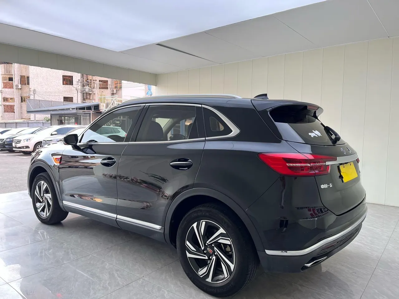 HongQi 2022 HS5 2.0T Zhilian Flag Hedonic Purchase Edition Automatic Gear 7