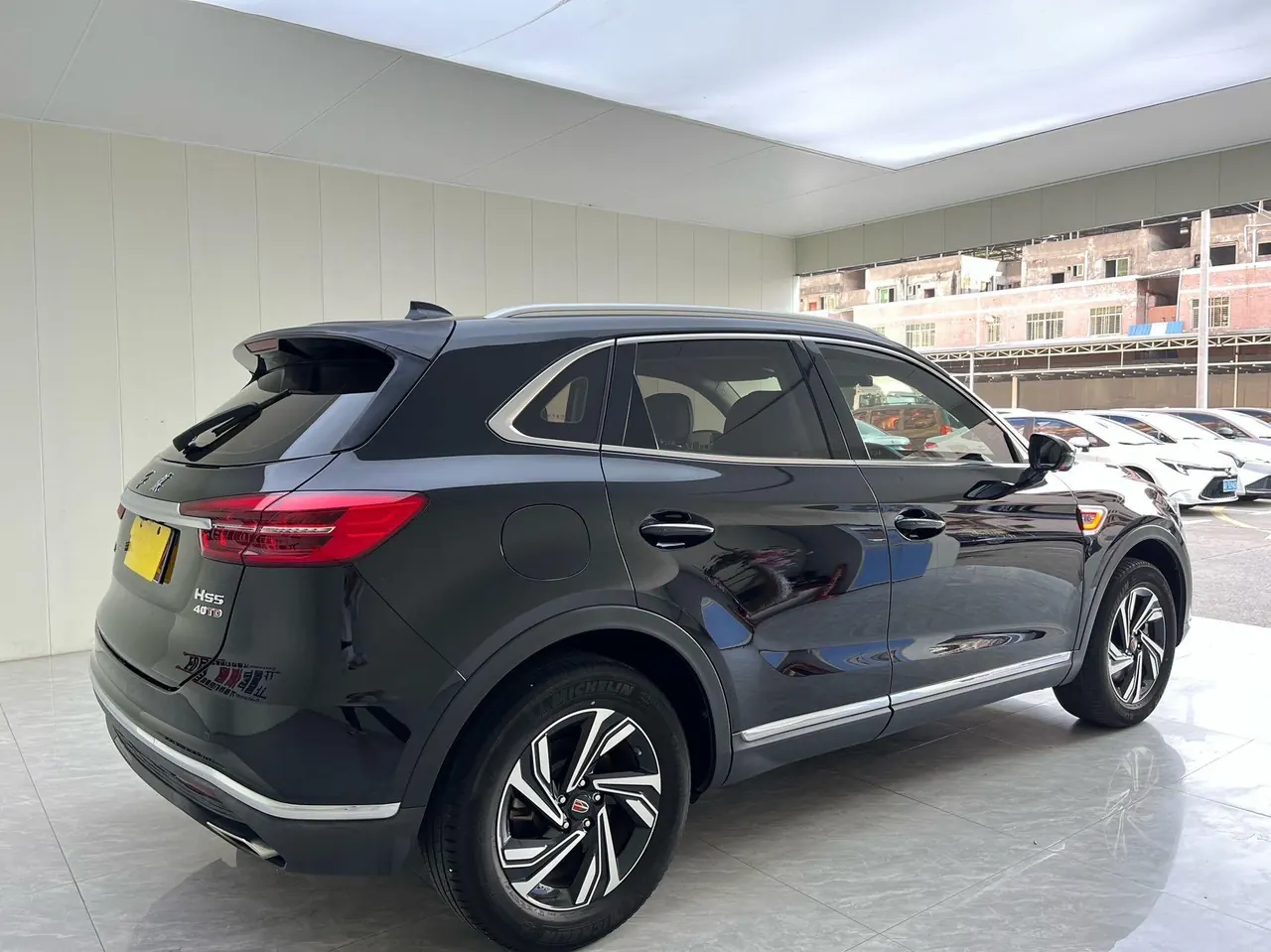 HongQi 2022 HS5 2.0T Zhilian Flag Hedonic Purchase Edition Automatic Gear 9