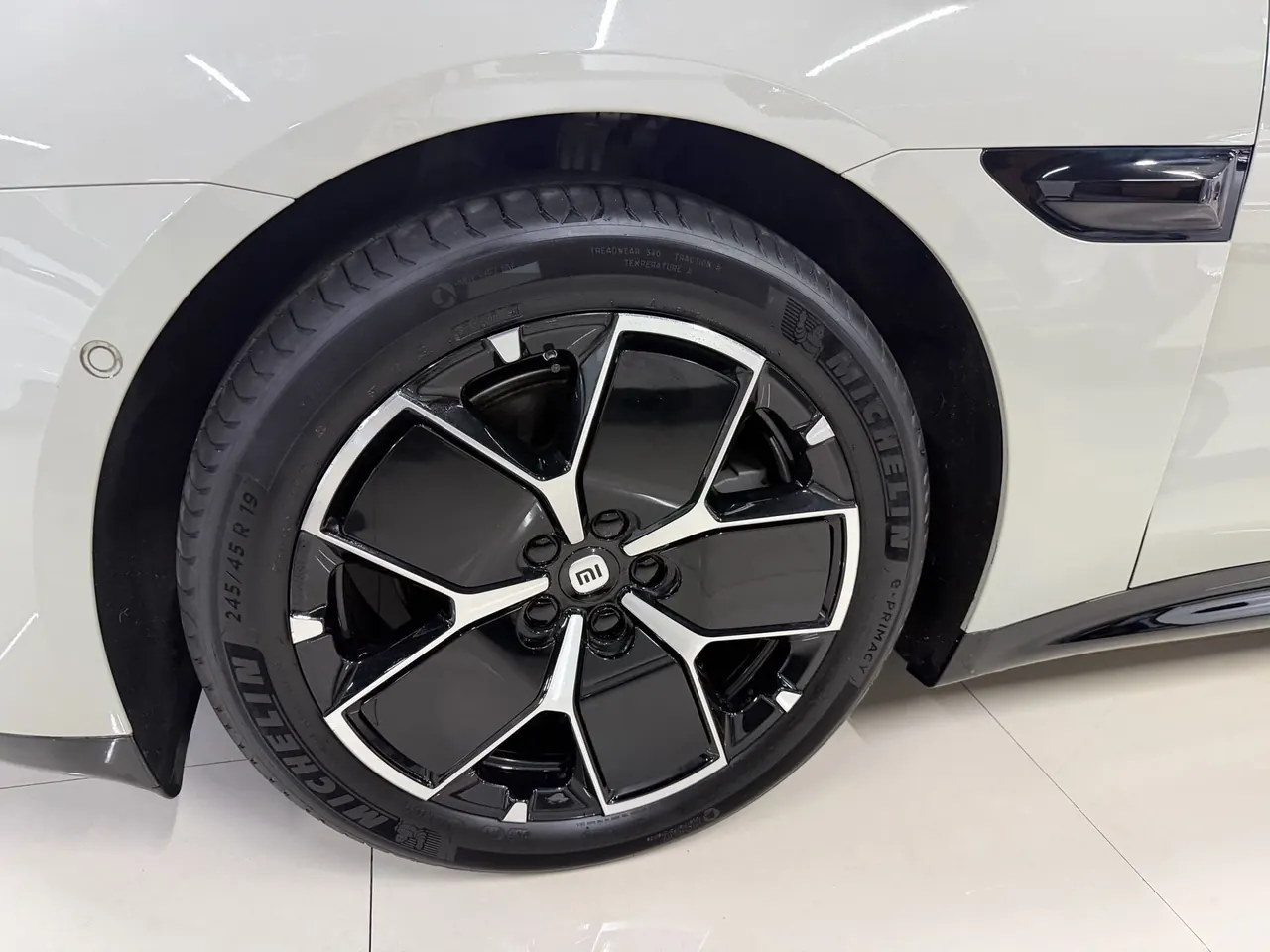 MI 2024 SU 7 830km Rear Drive Ultra Long Endurance High-end Smart Drive Pro Edition Automatic Gear 2