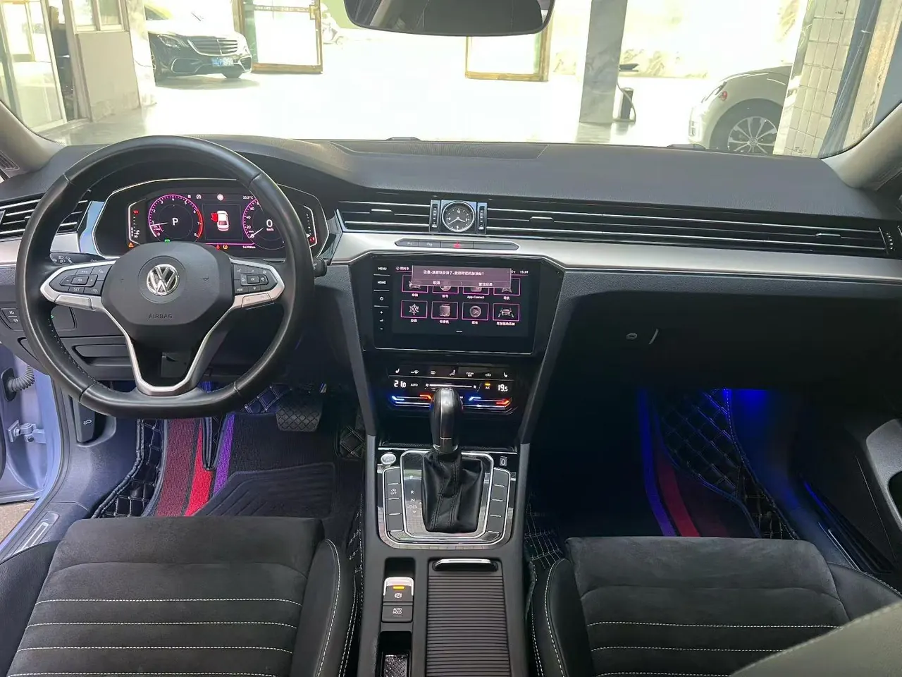 Volkswagen 2020 Magotan 2.0TSI 380TSI Luxury Automatic 5