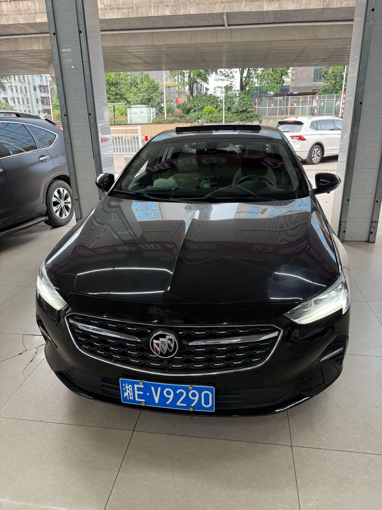Buick 2020 Regal 1.5T 552T Elite Automatic Gear 2