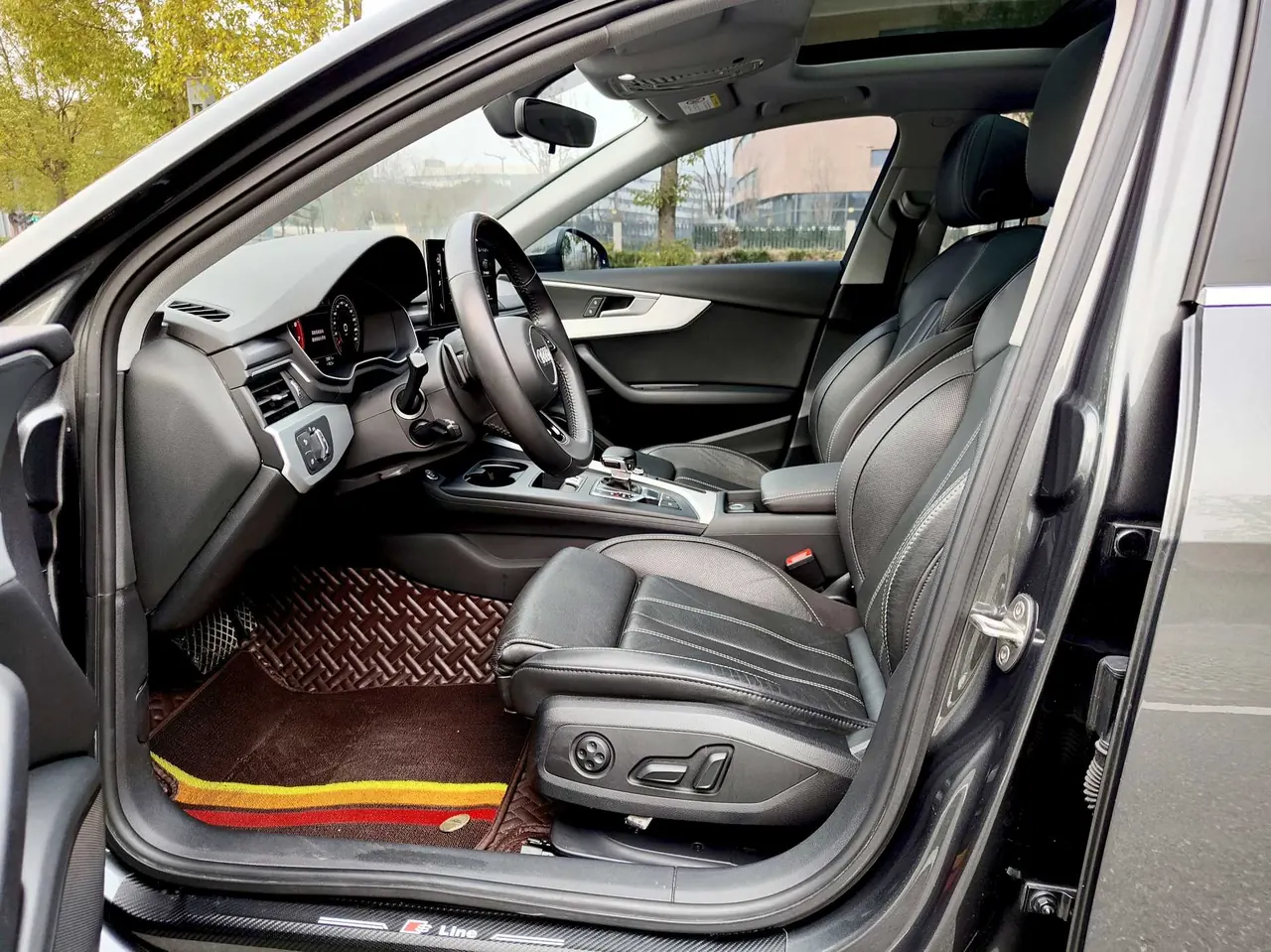 Audi 2022 A4L 2.0TFSI 40TFSI Fashion Dynamic Automatic 5