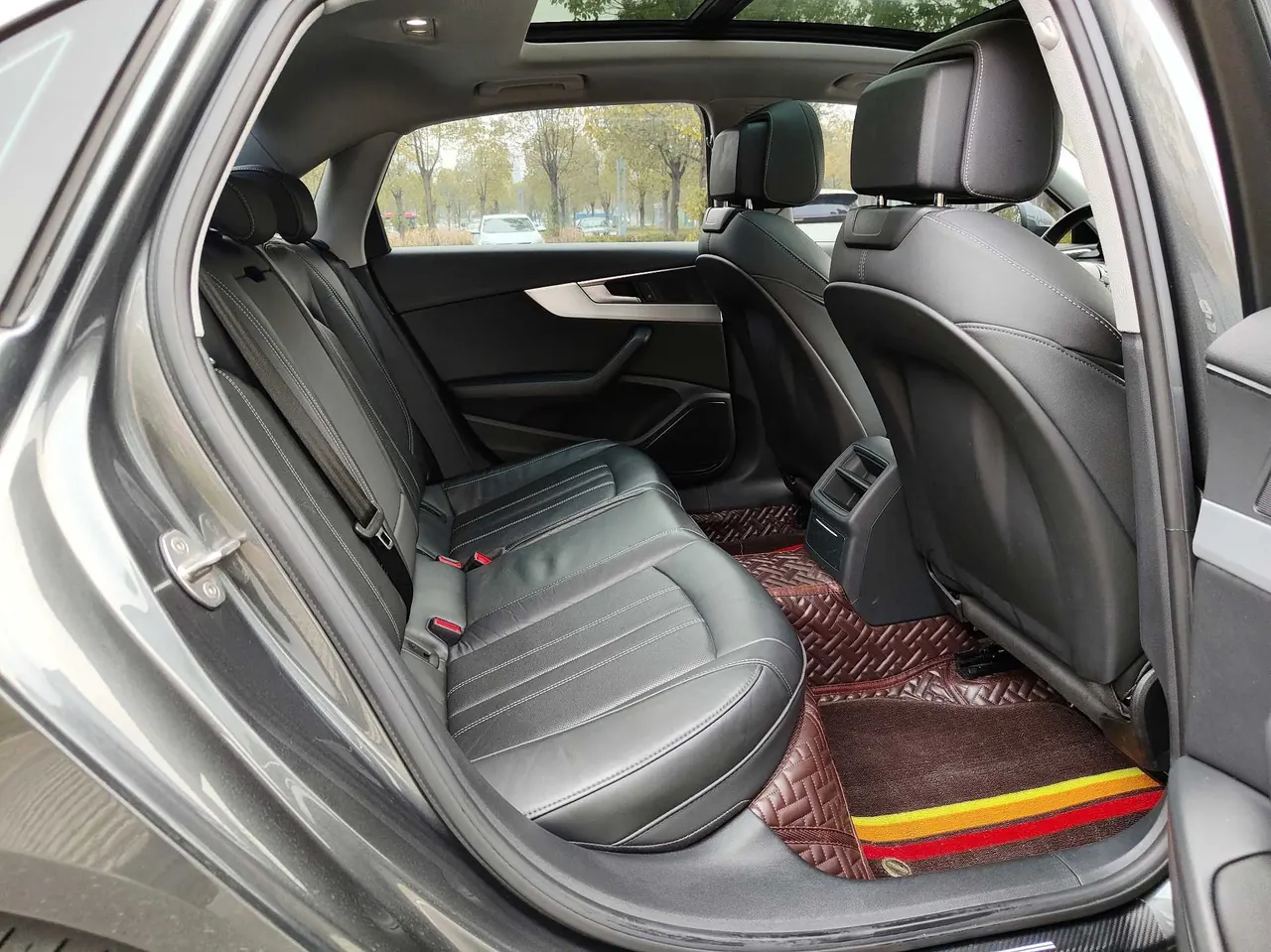 Audi 2022 A4L 2.0TFSI 40TFSI Fashion Dynamic Automatic 6