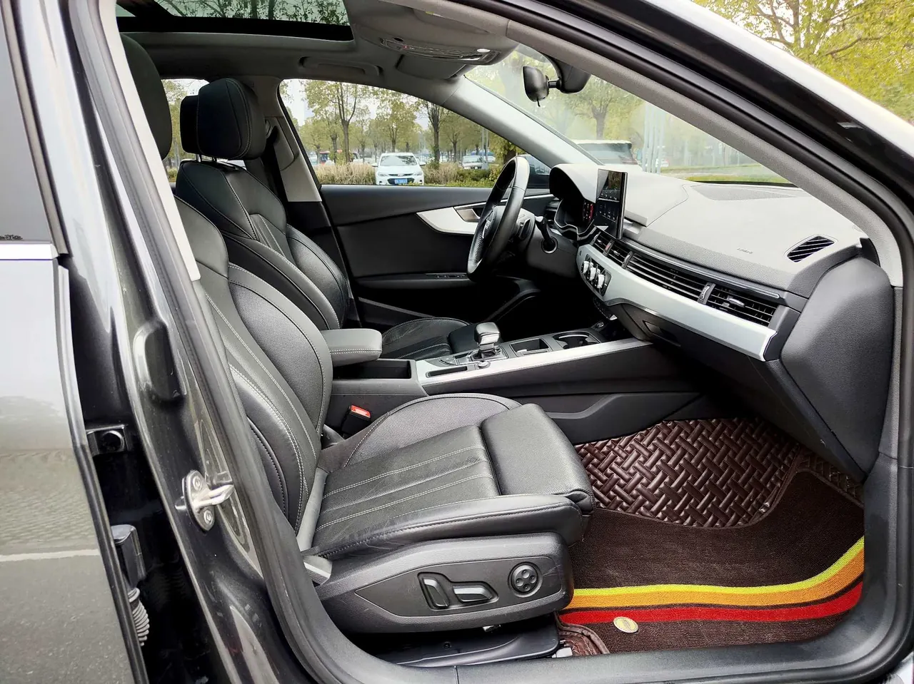 Audi 2022 A4L 2.0TFSI 40TFSI Fashion Dynamic Automatic 7