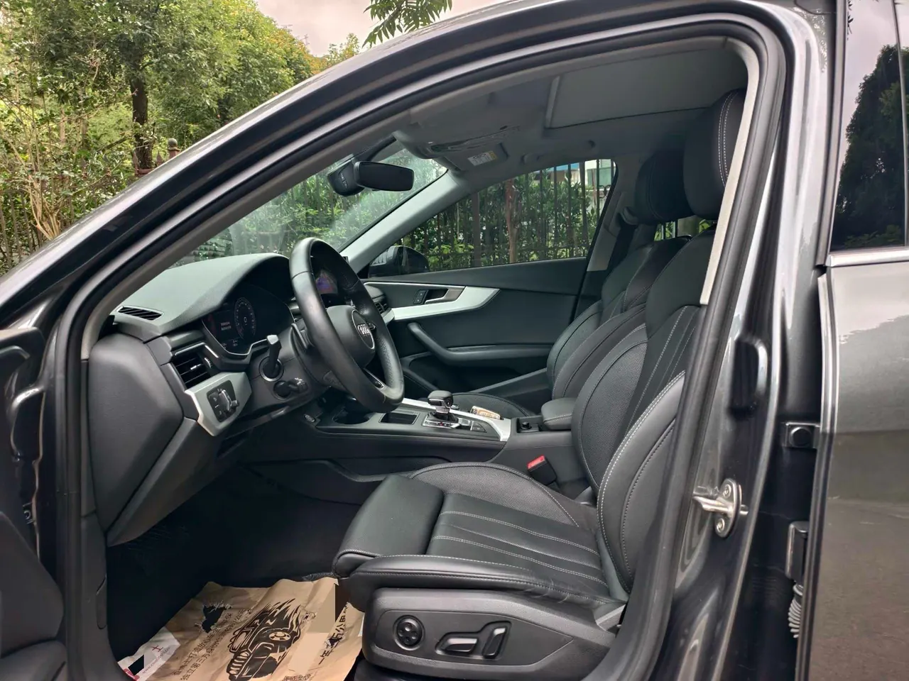 Audi 2020 A4L 2.0TFSI 40TFSI Deluxe Dynamic Automatic 4