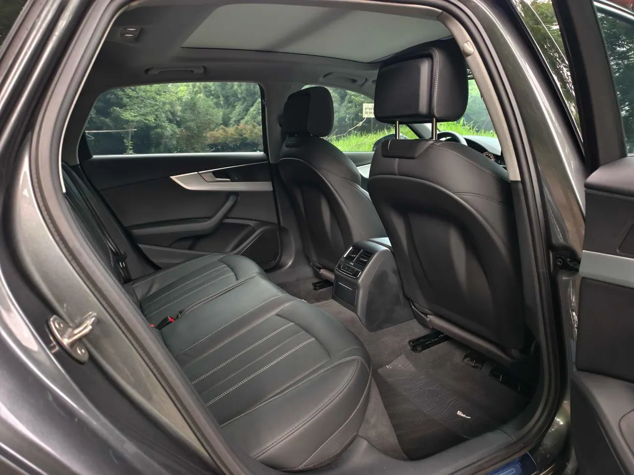 Audi 2020 A4L 2.0TFSI 40TFSI Deluxe Dynamic Automatic 8