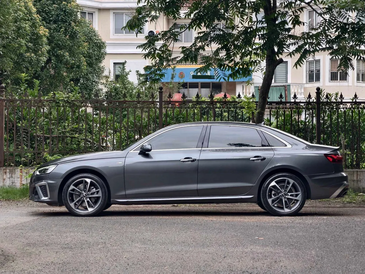Audi 2020 A4L 2.0TFSI 40TFSI Deluxe Dynamic Automatic 9