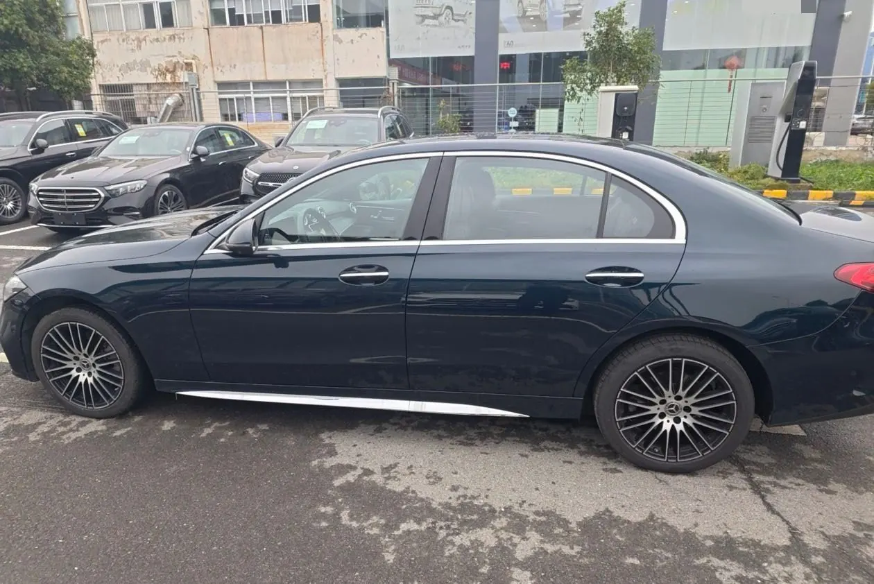 Mercedes Benz Class C 2026 C 260 L 48V 2.0T Sports Edition Automatic Gear 5