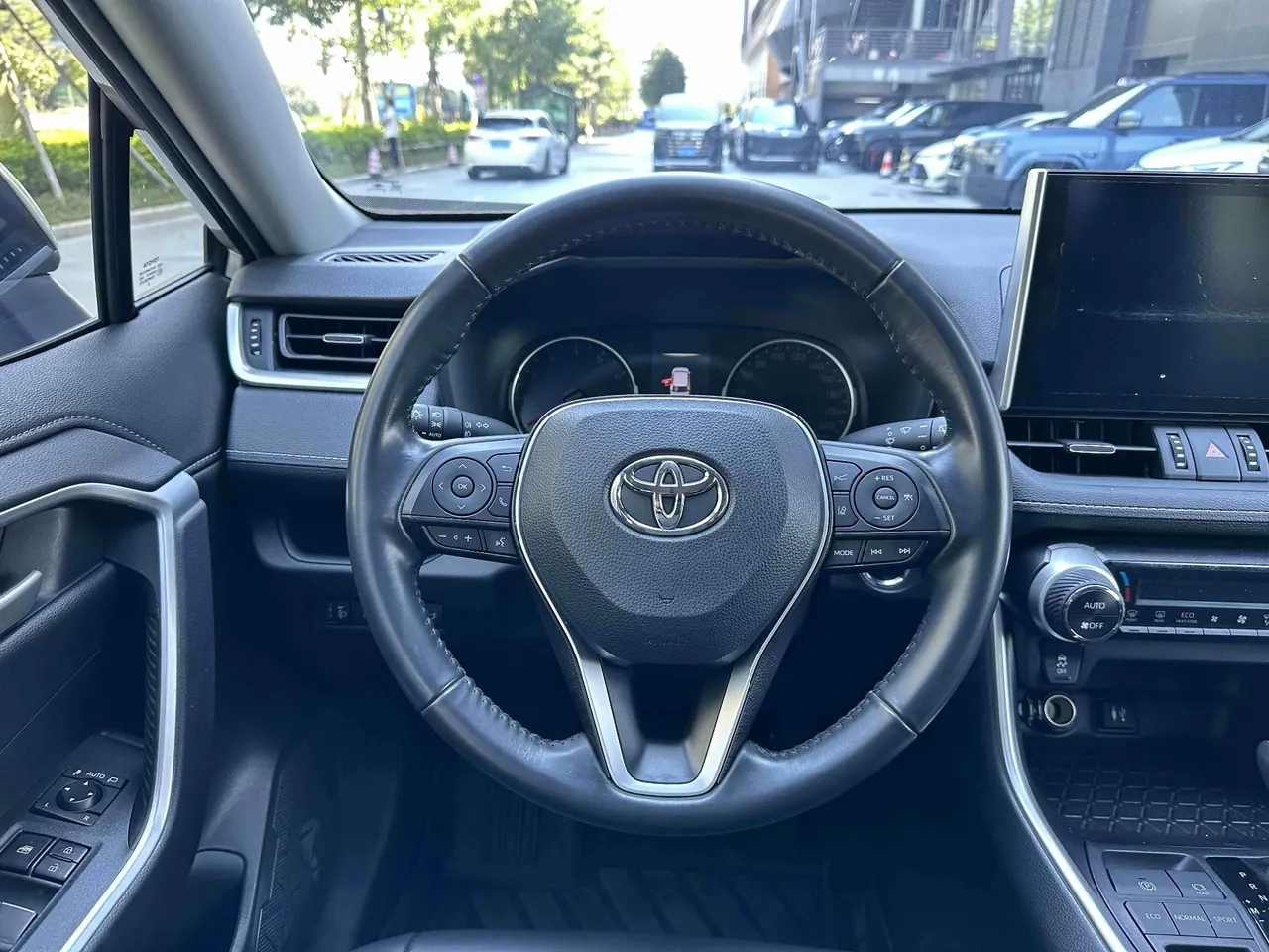Toyota 2022 Willanda 2.0 Stepless Two-Drive Luxury PLUS Edition Automatic Gear 5
