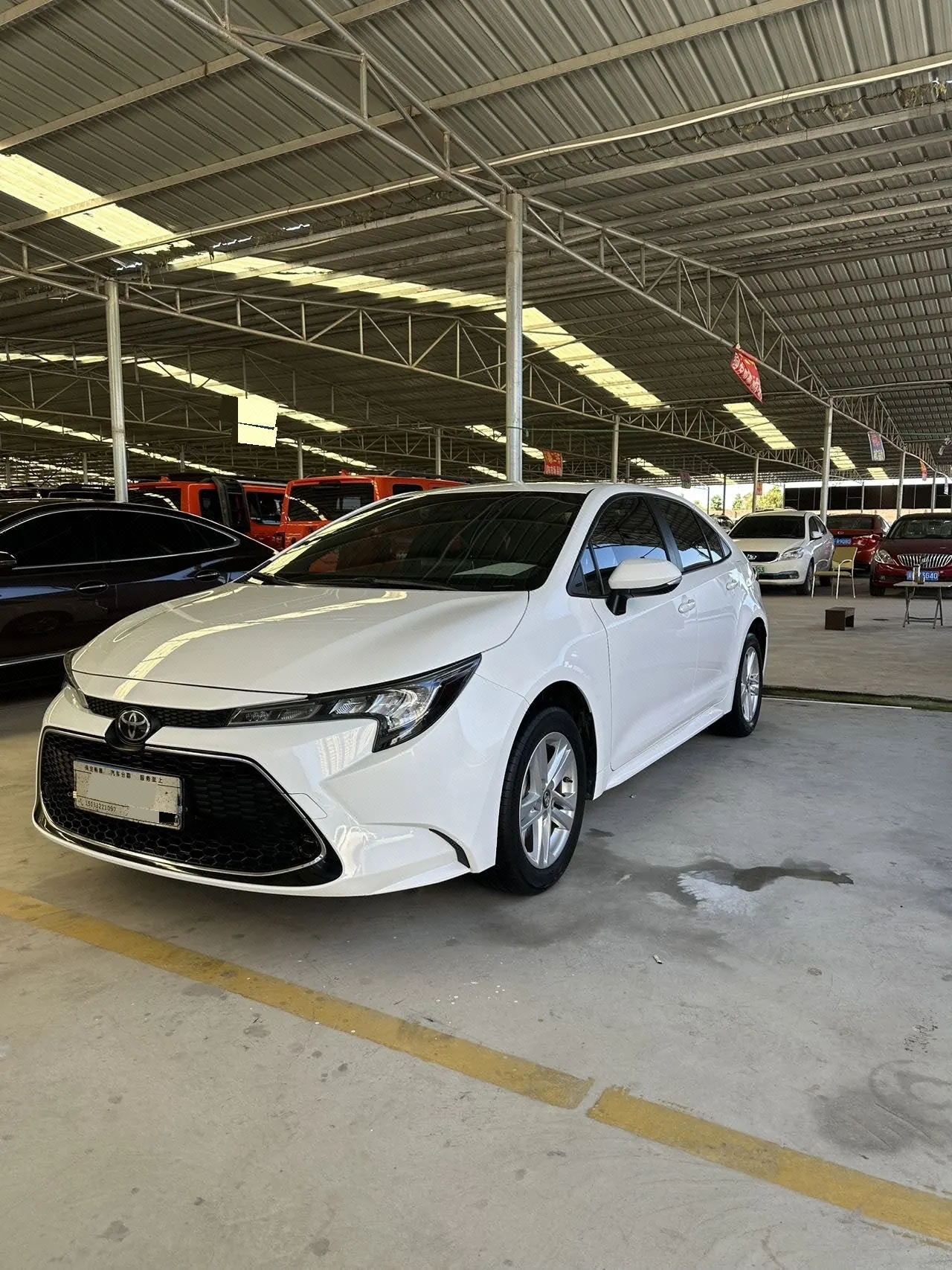 Open image lightbox: Toyota 2022 Lei Ling 1.2T Stepless 185T Deluxe Automatic Gear