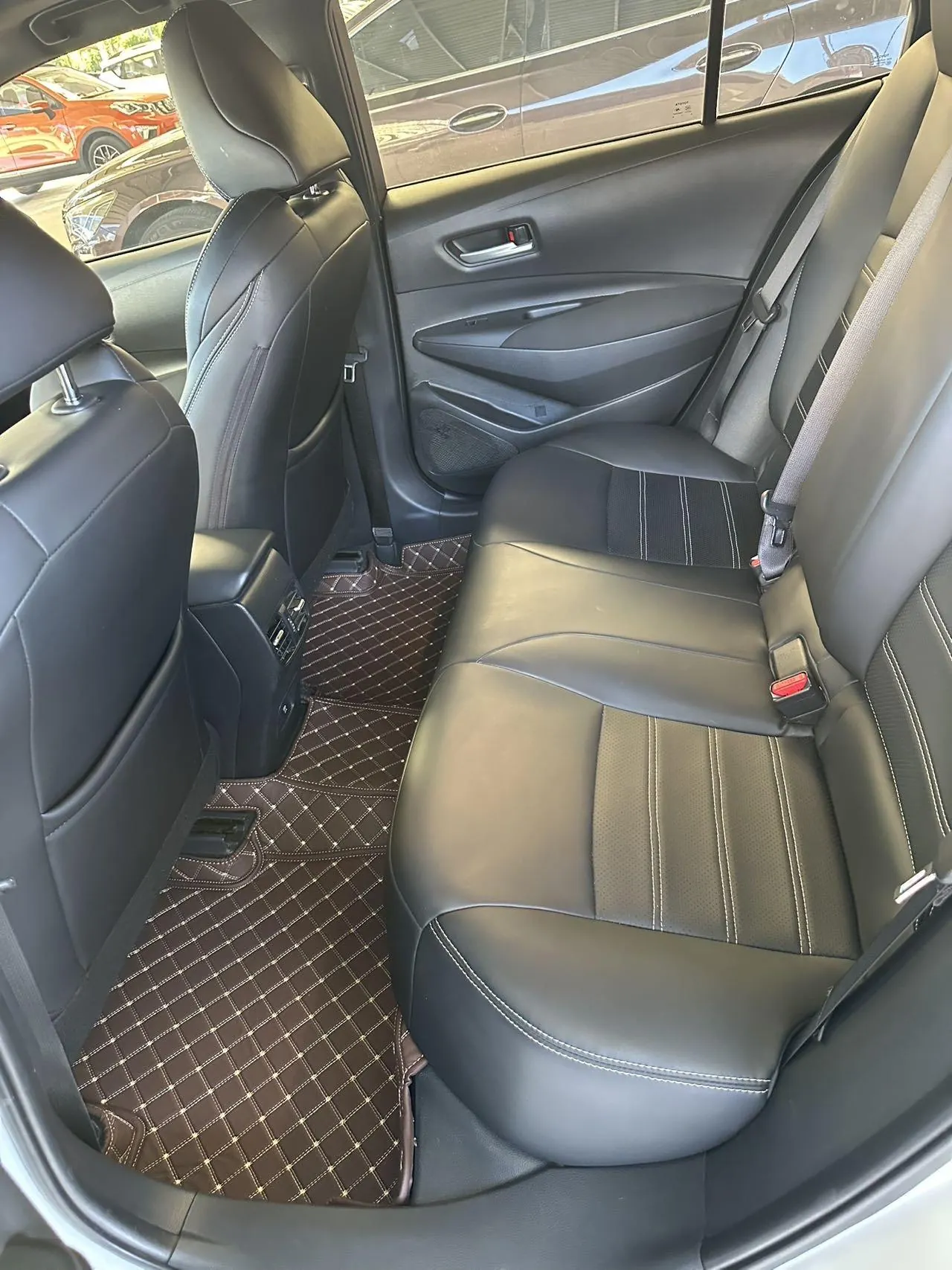 Toyota 2022 Lei Ling 1.2T Stepless 185T Deluxe Automatic Gear 4