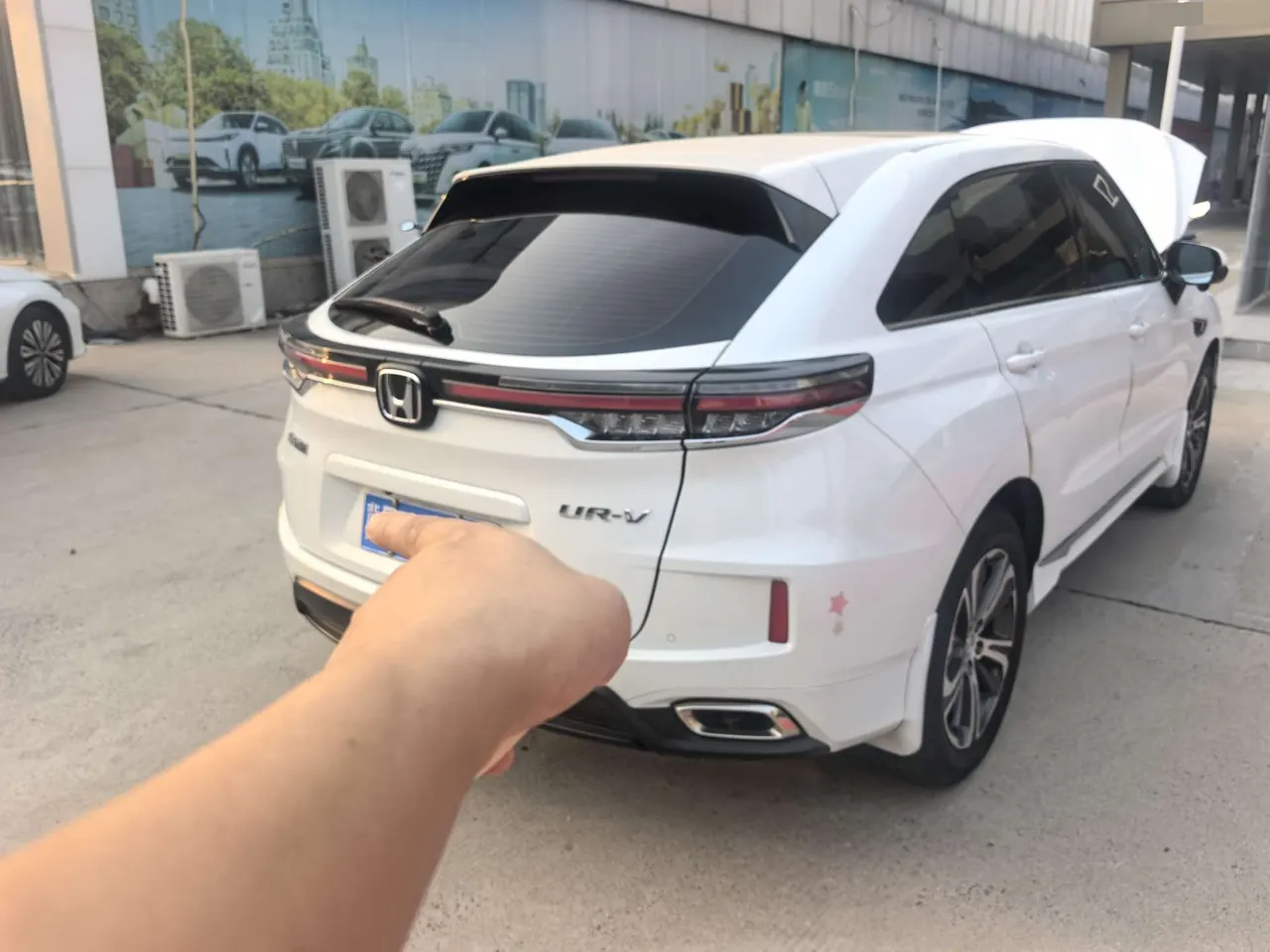 Honda 2020 UR-V 1.5T Stepless 240TURBO Two-Drive Elegant Edition Automatic Gear 6