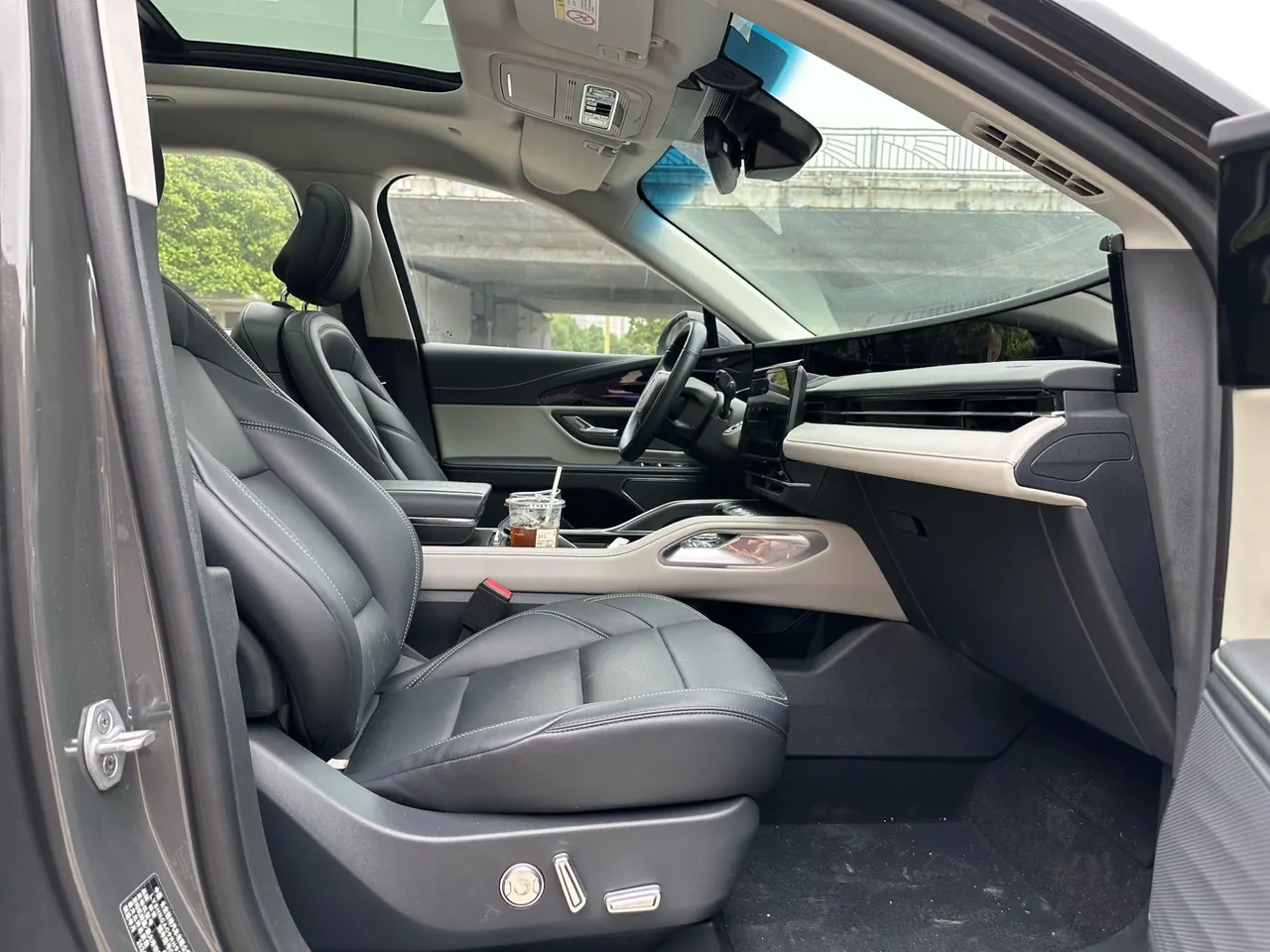 Lincoln 2026 Navigator 2.0T Two-Drive Sailing Edition Automatic Gear 8