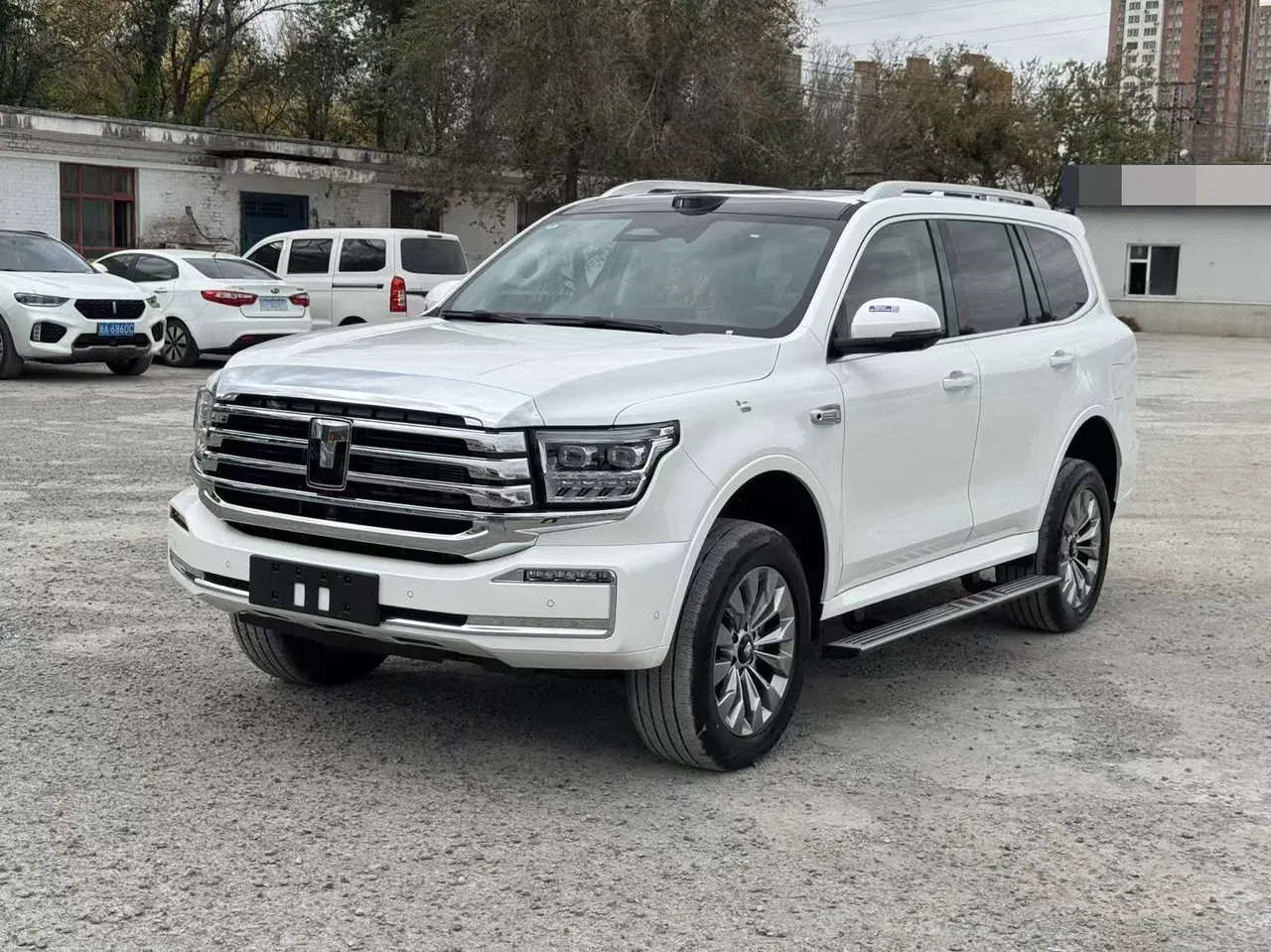 Открыть галерею: Tank 500 New Energy 2026 Model Tank 500 Hi4-T 2.0T Smart Enjoyment Version Automatic Transmission