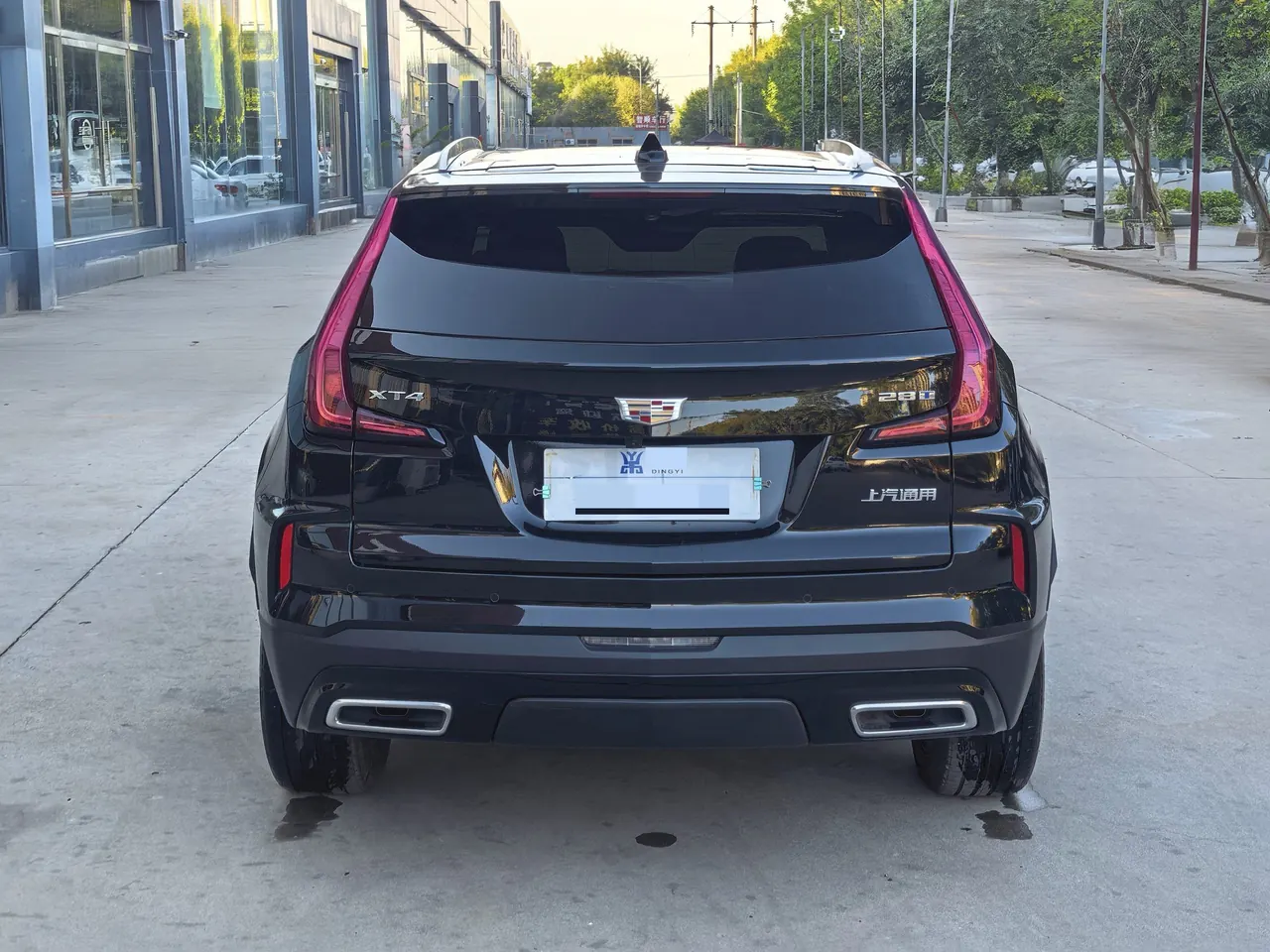 Cadillac 2024 XT4 48V 2.0T 28T Two-Drive Luxury Automatic Gear 6