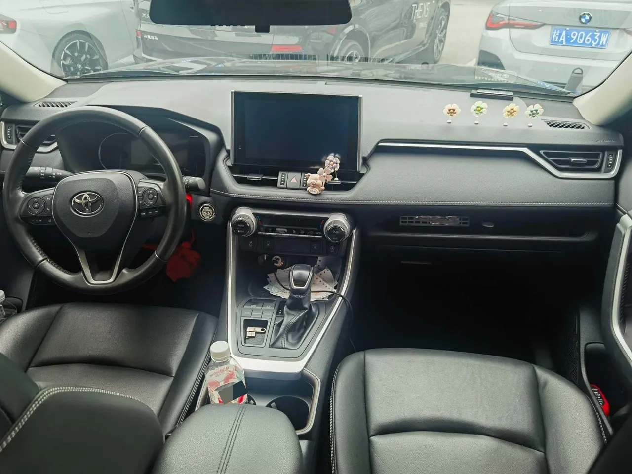 Toyota 2022 RAV4 Rongbo 2.0 Stepless Two-Drive Fashion Edition Automatic Gear 5