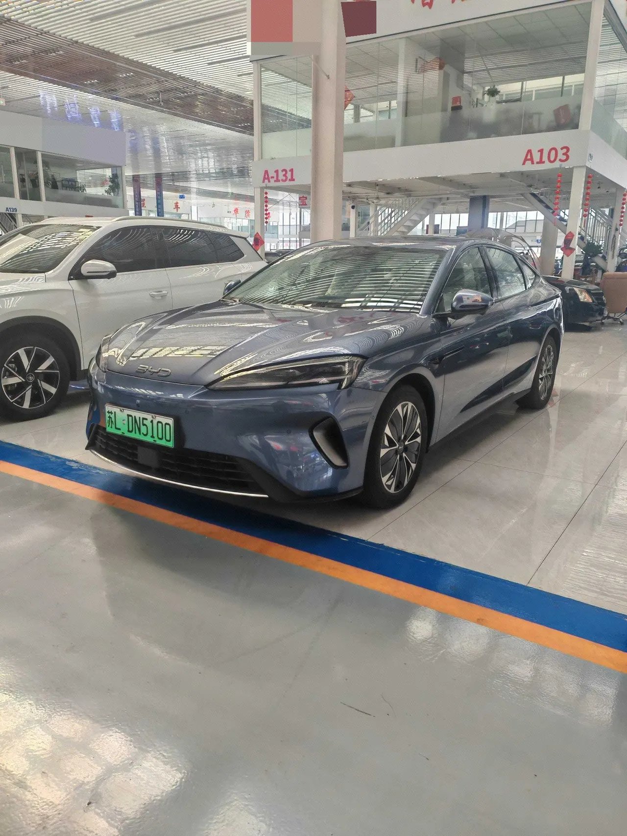 BYD 2026 Seal 07 EV 705 Honorable Automatic - View 1