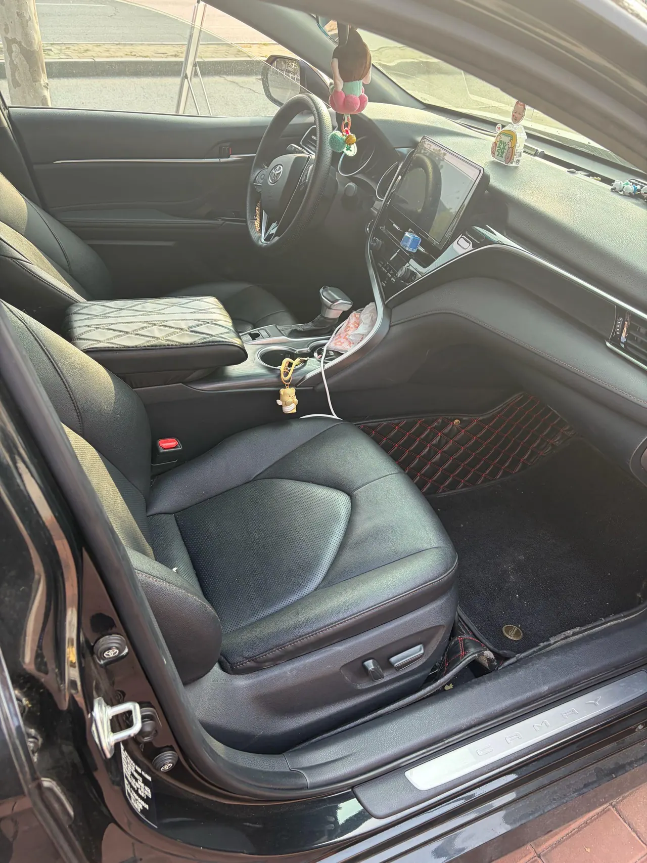 Toyota 2021 Camry 2.0G Stepless Deluxe Edition Automatic Gear 9