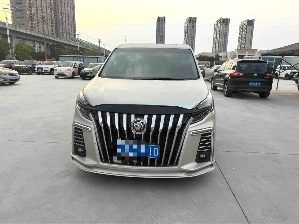 Buick 2022 GL8 ES Lu Zun 2.0T 653T Exclusive Automatic Gear 2