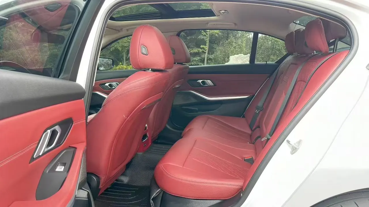 BMW 2024 i3 eDrive 40 L obsidian night suit automatic gear 6
