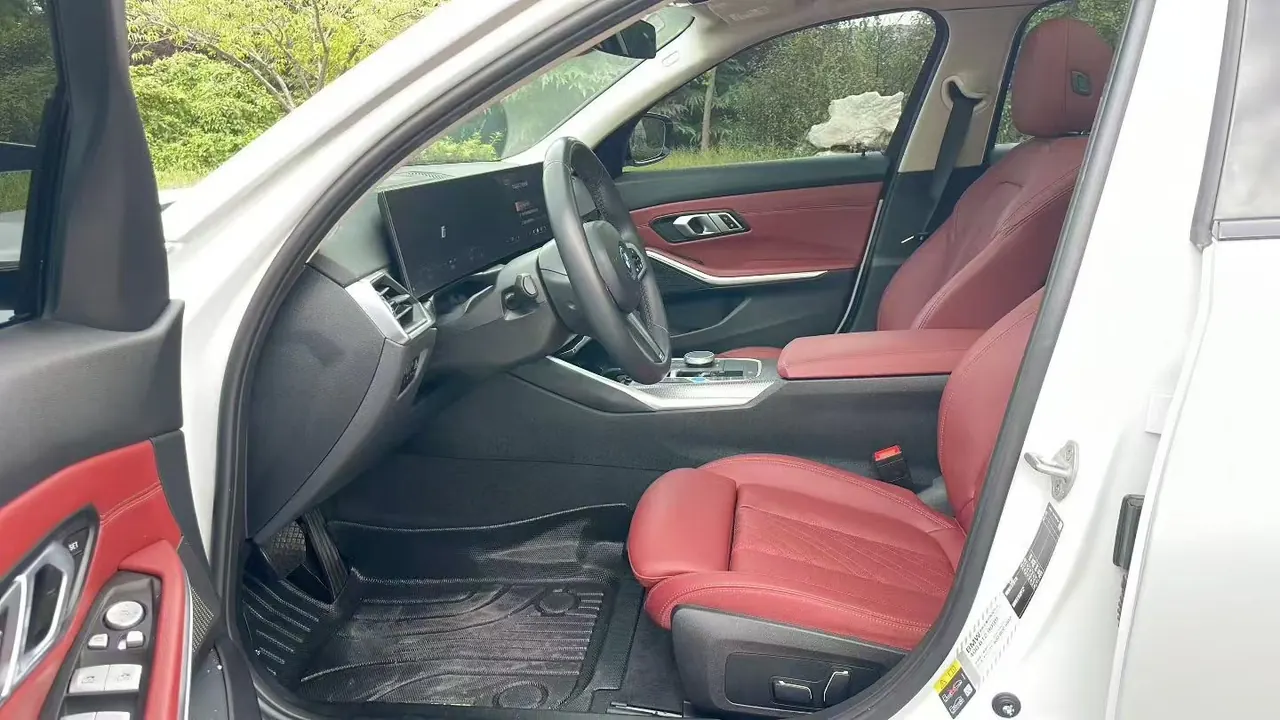 BMW 2024 i3 eDrive 40 L obsidian night suit automatic gear 7
