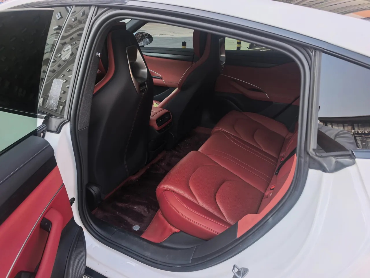 MI 2024 SU 7 830km Rear Drive Ultra Long Endurance High-end Smart Drive Pro Edition Automatic Gear 3