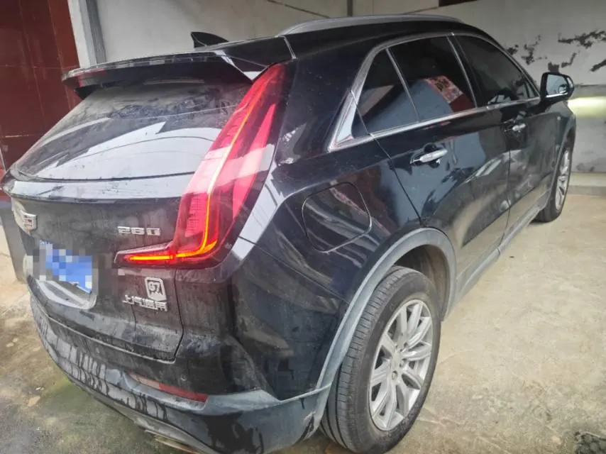 Cadillac 2021 XT4 2.0T 28T Two-Drive Leading Automatic Gear 8