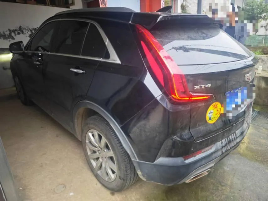 Cadillac 2021 XT4 2.0T 28T Two-Drive Leading Automatic Gear 9