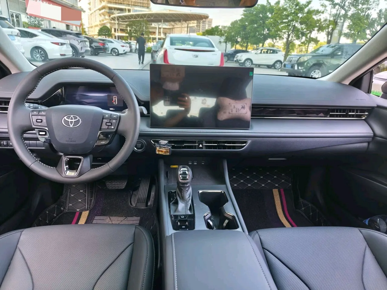 Toyota 2026 Camry 2.0GVP Stepless Deluxe Edition Automatic Transmission 3