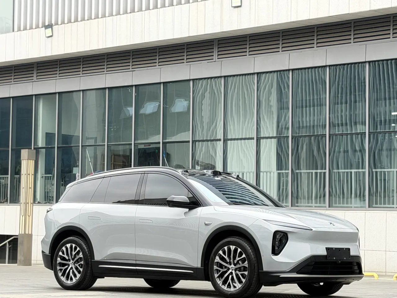NIO 2024 ES6 75kWh automatic gear 2