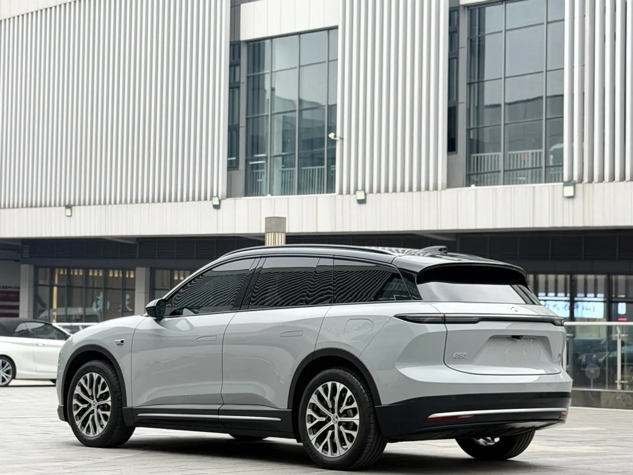 NIO 2024 ES6 75kWh automatic gear 3