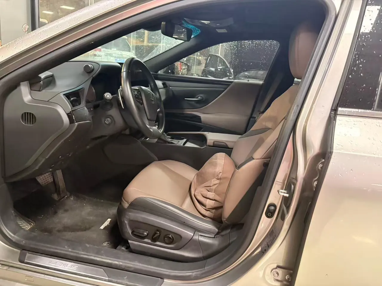 Lexus ES (Imported) 2022 ES300h 2.5 Stepless Premium Edition Automatic Gear 3