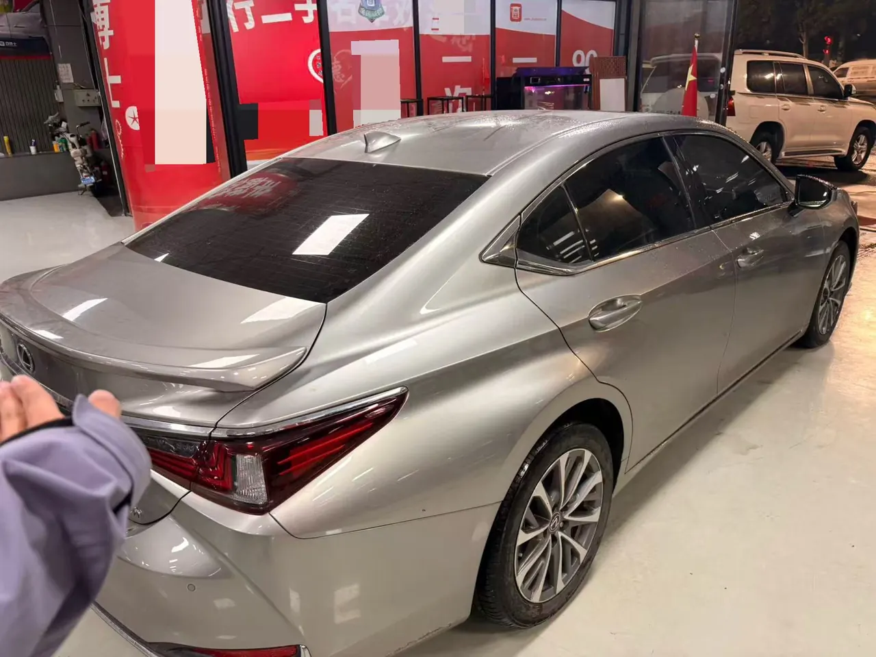 Lexus ES (Imported) 2022 ES300h 2.5 Stepless Premium Edition Automatic Gear 6
