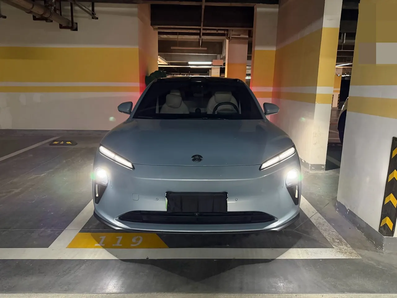 NIO 2024 ET5 75kWh automatic gear 2