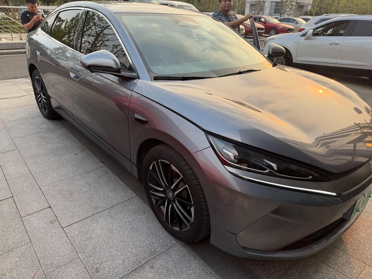 BYD 2025 Qin L EV 545KM cloud chariot type automatic gear 5