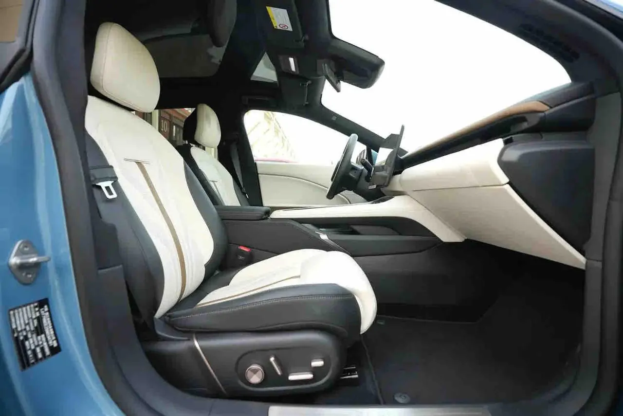 Zeekr 2025 Zeekr 007GT four-wheel drive intelligent driving version 75kWh automatic gear 5